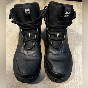 (SOLD) Nike Black Athletic Men's Shoes